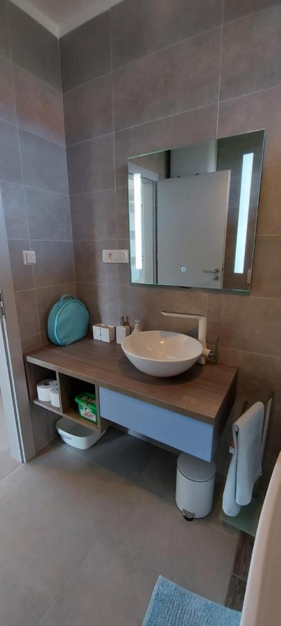 Holiday Home Velebit Nin Exterior photo